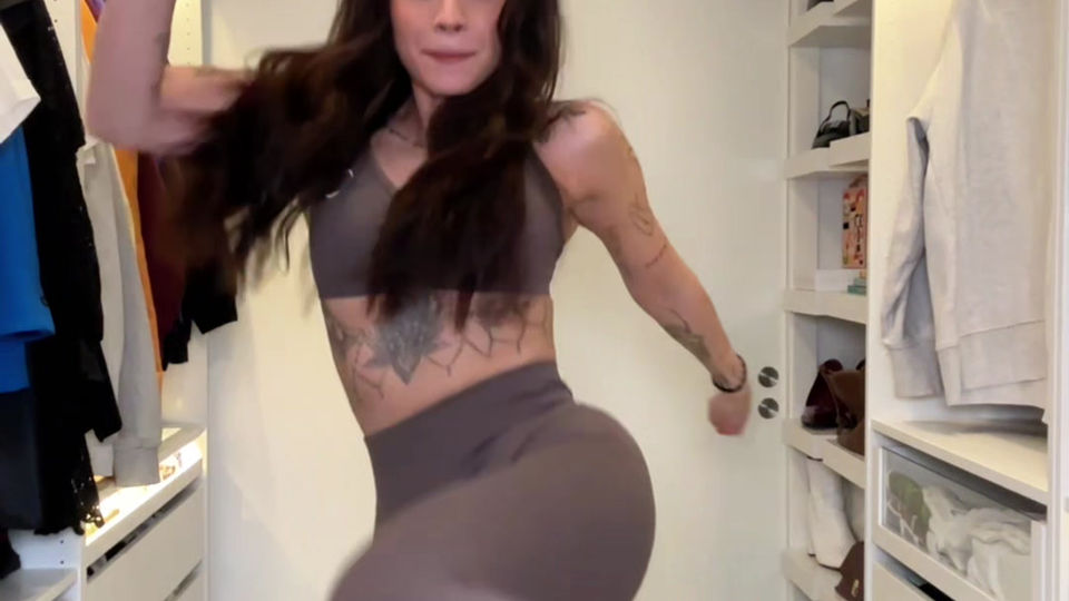 Peach Tights – Stylingvideo